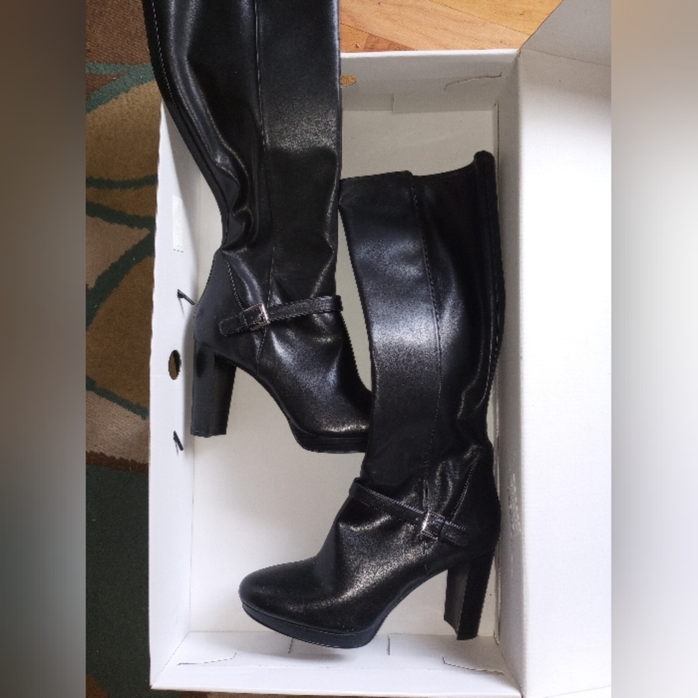 Nine West new in box tall boots